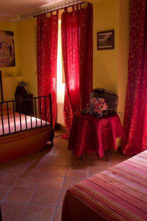Bed and Breakfast Arco Dei Nobili Монфорте-д'Альба Экстерьер фото