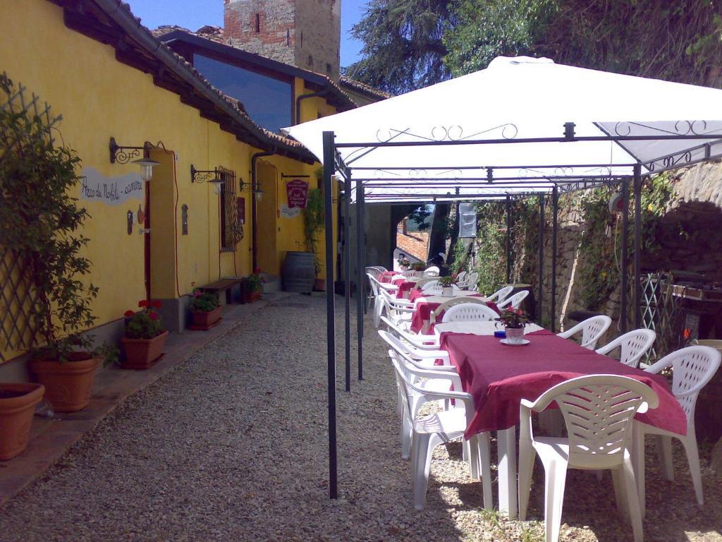 Bed and Breakfast Arco Dei Nobili Монфорте-д'Альба Экстерьер фото